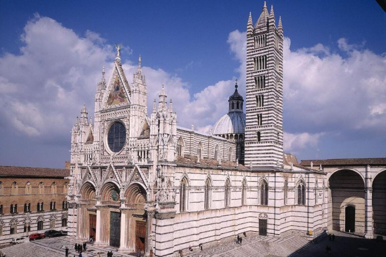 Loft Vicolo Di Vallepiatta 2 Min Piazza Del Campo Con Parcheggio Siena Eksteriør bilde