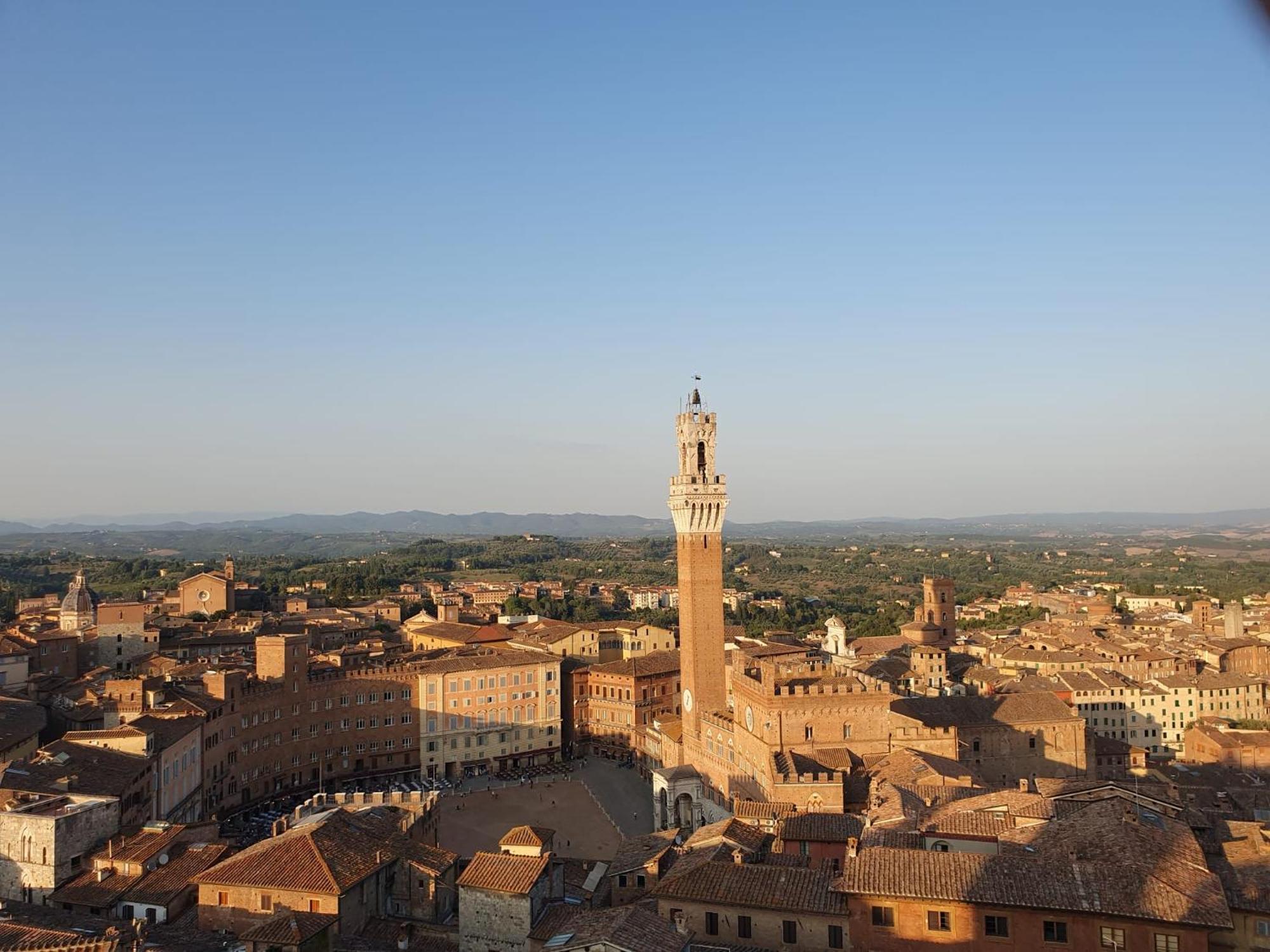 Loft Vicolo Di Vallepiatta 2 Min Piazza Del Campo Con Parcheggio Siena Eksteriør bilde